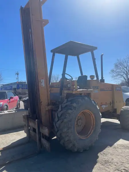 2002 Case 585E, 0 mth, Import Kanada — Foto 1