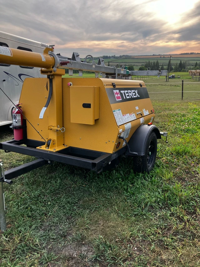 Terex 20KW, 2.642 mth, Import Kanada — Foto 1 z 5 Terex 20KW, 2.642 mth, Import Kanada — Foto 1 z 5