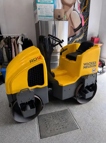 2012 Wacker Neuson RD12-YELLOW, gelb, 2.500 mth, Import Kanada — Foto 1