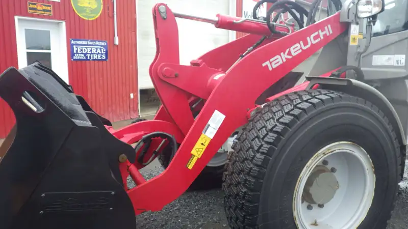 2024 Takeuchi TW95, Import Kanada — Foto 4 z 12