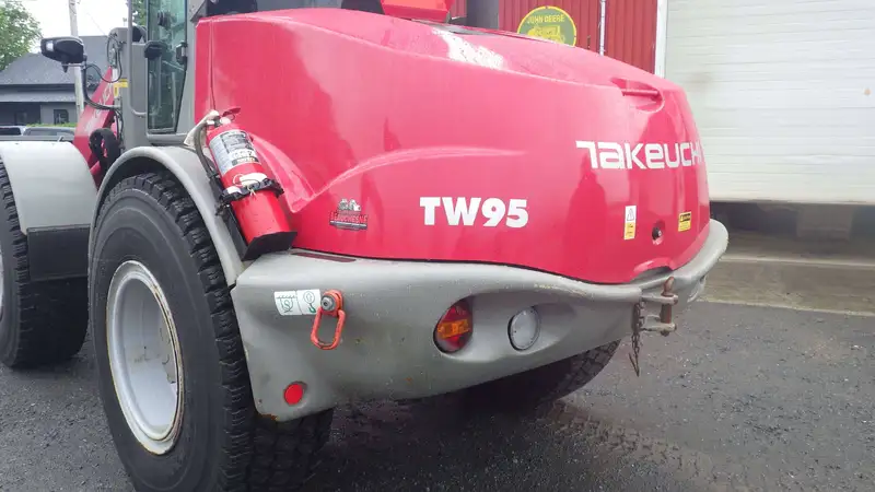 2024 Takeuchi TW95, Import Kanada — Foto 8 z 12