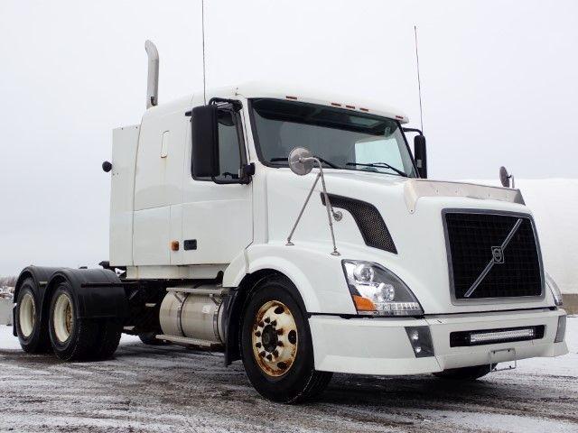 2006 Volvo VNL, 516.430 mth, Import Kanada — Foto 1