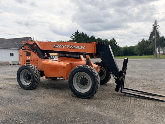 2018 SkyTrak 8042, 1 mth, Import Kanada — Foto 3 z 5
