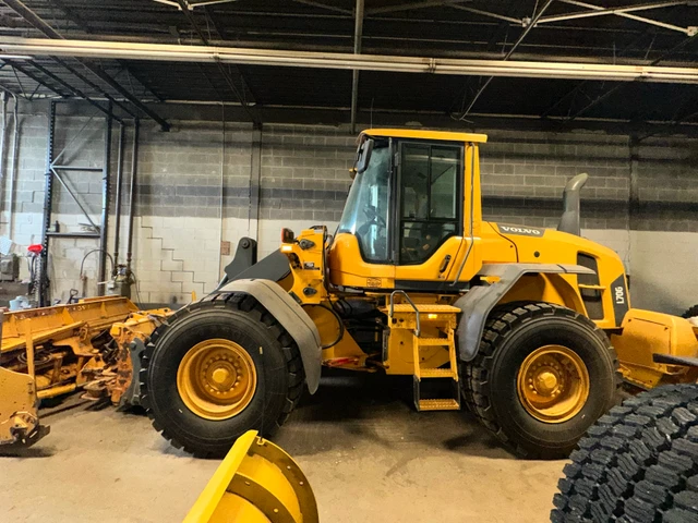2012 Volvo L70G, Import Kanada — Foto 1 z 2 2012 Volvo L70G, Import Kanada — Foto 1 z 2