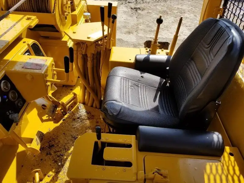 1983 Caterpillar D6D, Import Kanada — Foto 6 z 6