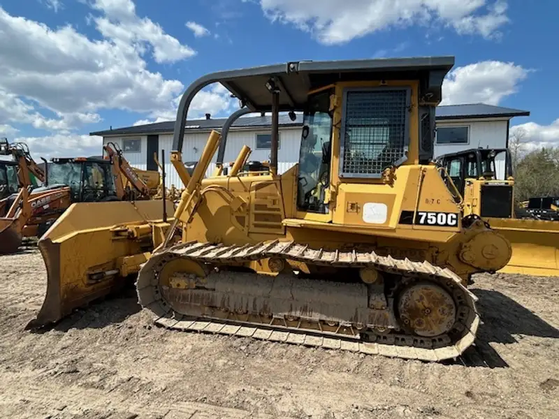 2005 Deere 332, Import Kanada — Foto 1