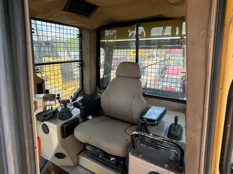2005 Deere 332, Import Kanada — Foto 3 z 3