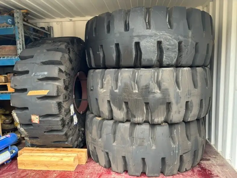 2020 Caterpillar 740, Import Kanada — Foto 1