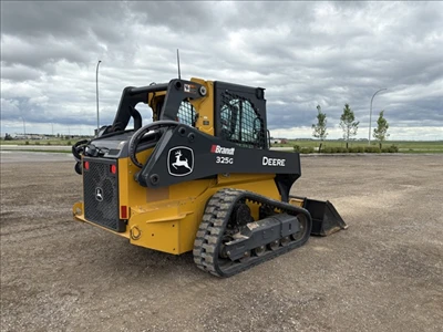 2023 John Deere 325G, 1 mth, Import Kanada — Foto 3 z 5