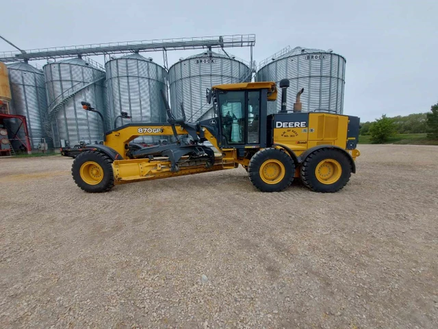 2017 John Deere 870, 1 mth, Import Kanada — Foto 1 | AMECAR 2017 John Deere 870, 1 mth, Import Kanada — Foto 1