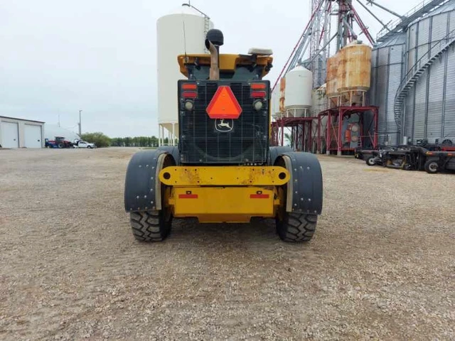 2017 John Deere 870, 1 mth, Import Kanada — Foto 4 z 5