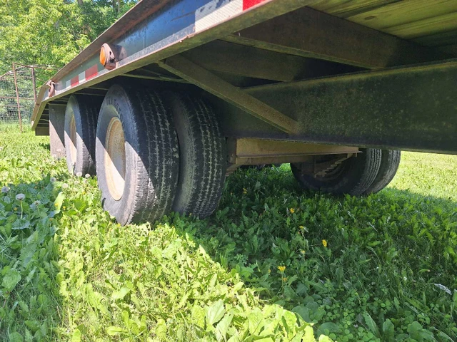 30' flat deck equipment trailer, Import Kanada — Foto 3 z 5