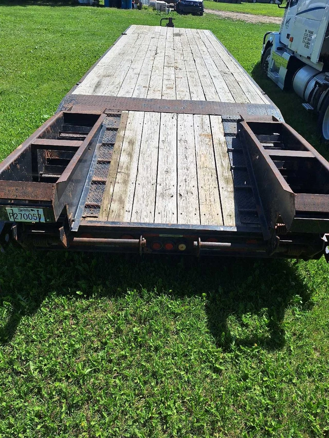 30' flat deck equipment trailer, Import Kanada — Foto 5 z 5