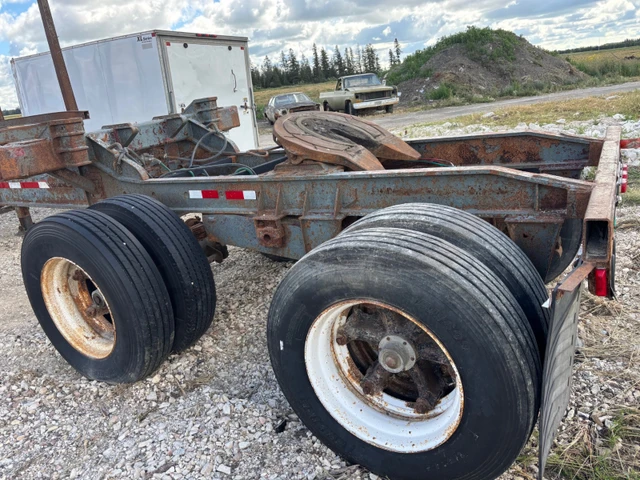 Timmins B-train Log Trailer, Import Kanada — Foto 2 z 5