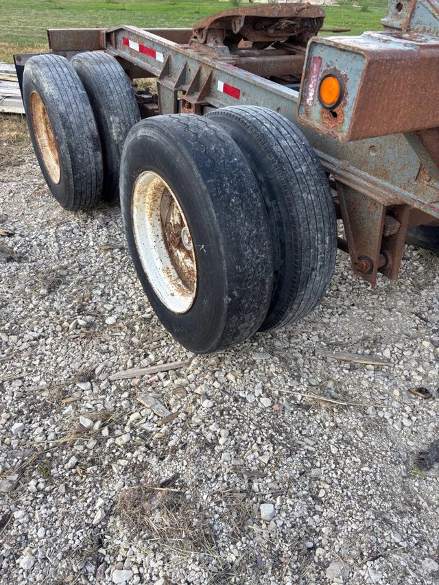 Timmins B-train Log Trailer, Import Kanada — Foto 4 z 5