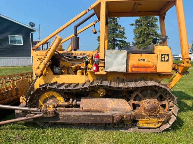 Caterpillar D4D, 5.490 mth, Import Kanada — Foto 1