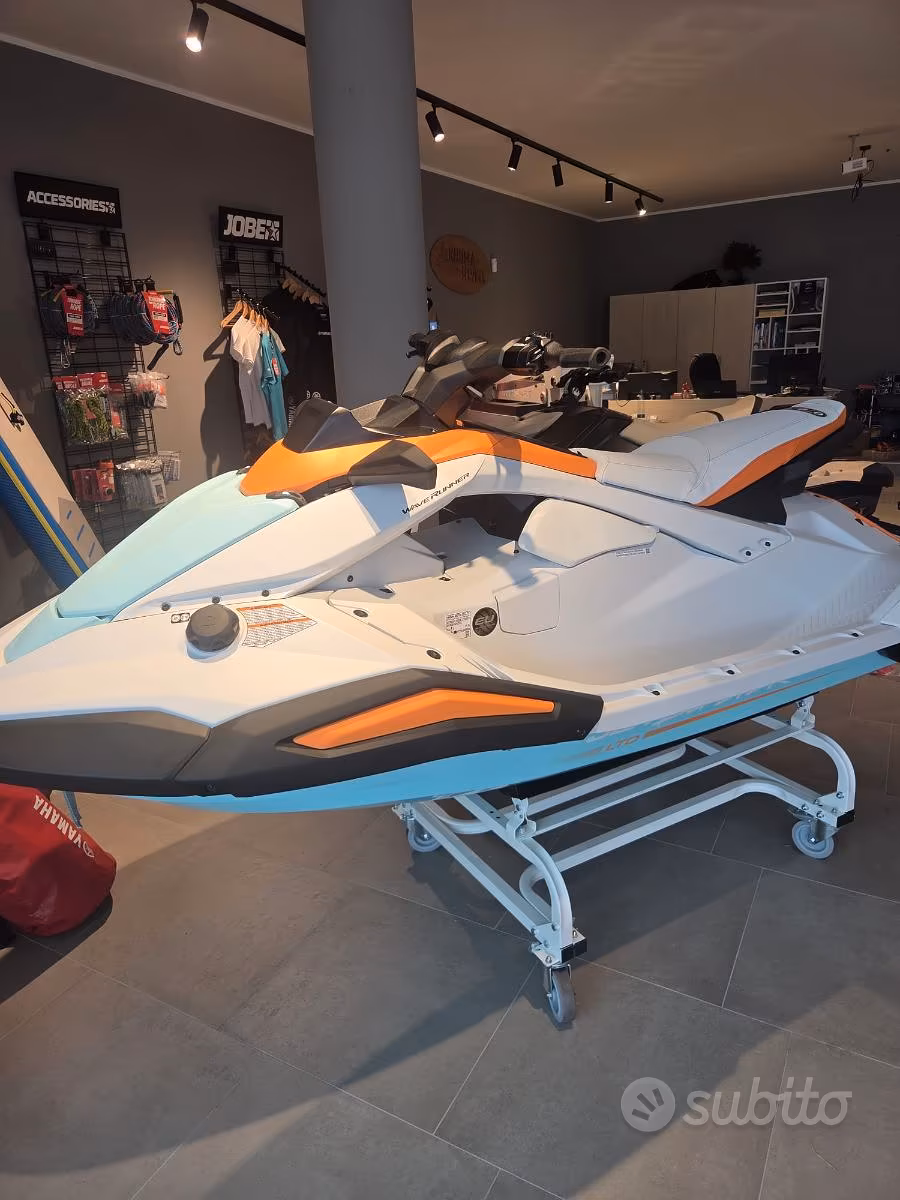 Moto, Import Auf Lager in der EU — Foto 1