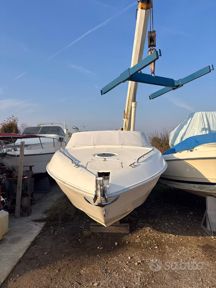 2004 Fiart, Import Auf Lager in der EU — Foto 1