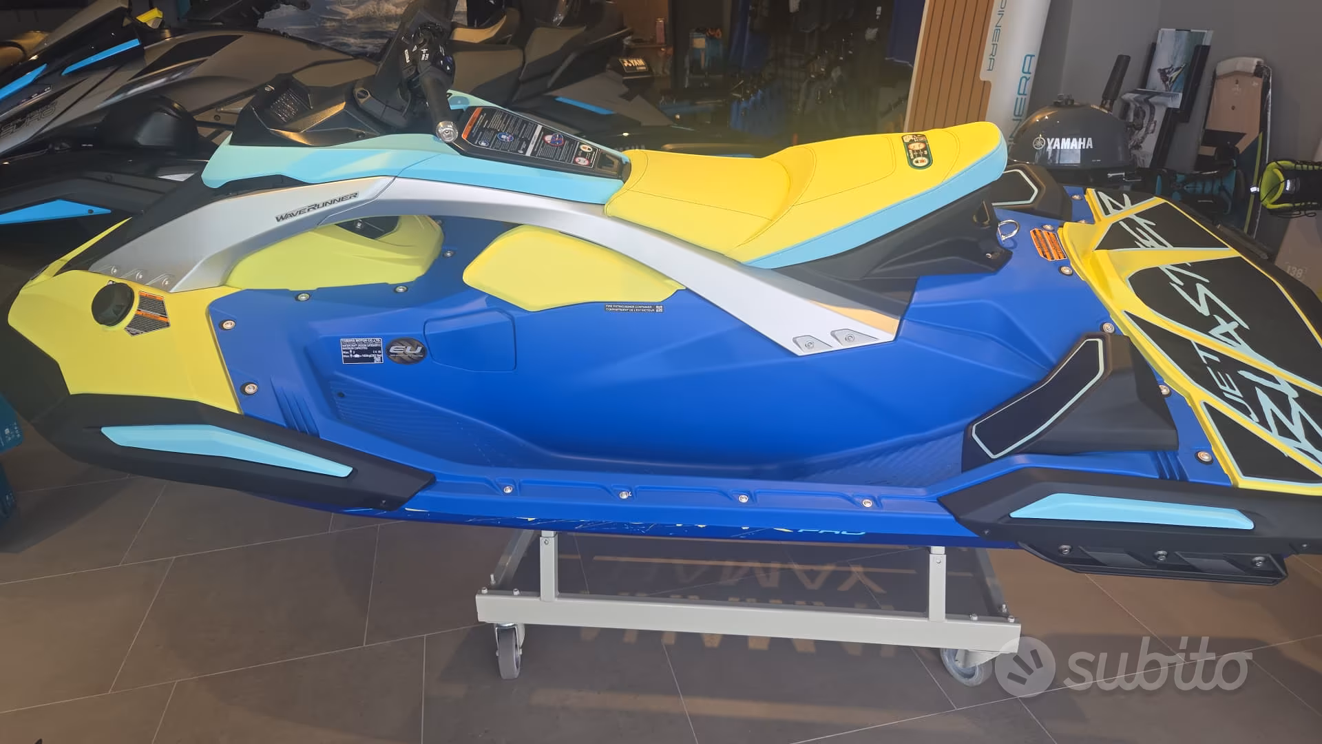 Moto, Import Auf Lager in der EU — Foto 1