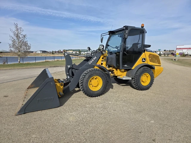 2022 John Deere, 1 mth, Import Kanada — Foto 1