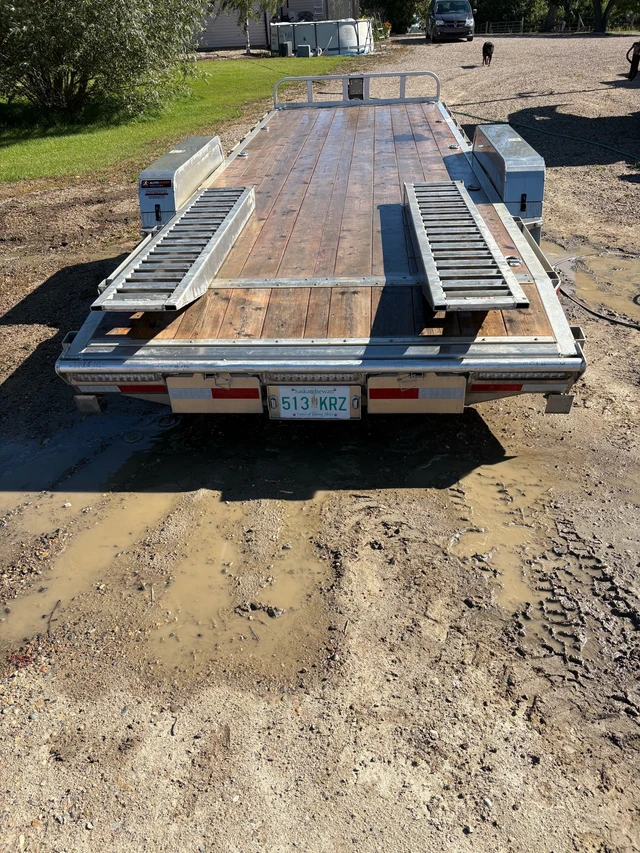 EQUIPMENT, Import Kanada — Foto 4 z 4