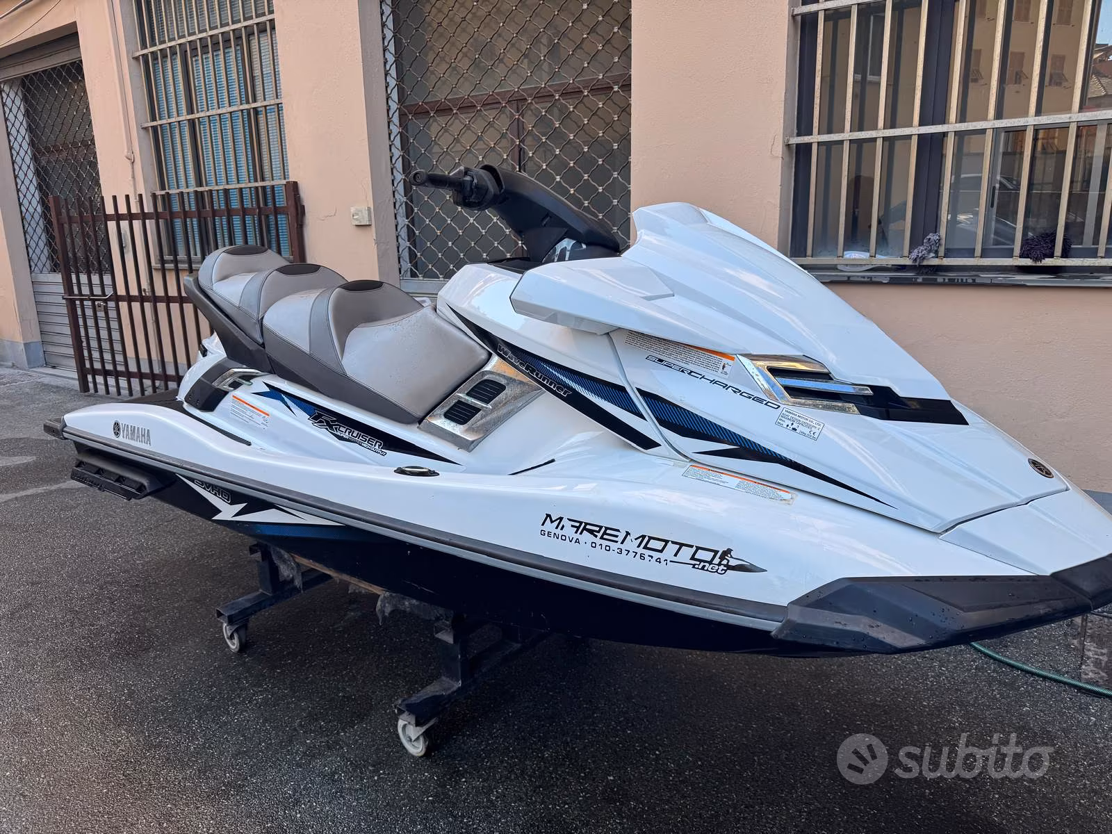 2022 Moto, Import Auf Lager in der EU — Foto 1