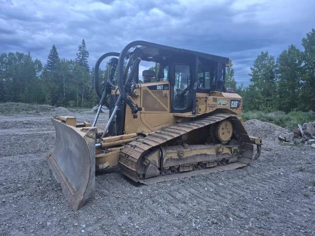 2017 Caterpillar D6T, 1 mth, Import Kanada — Foto 1