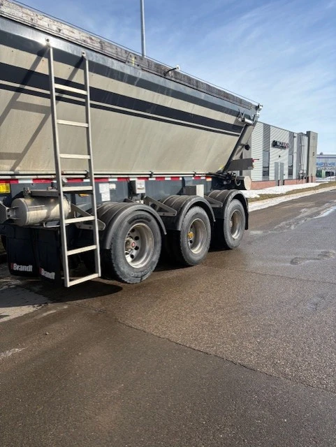 2024 ROUGHNECK, Import Kanada — Foto 5 z 5