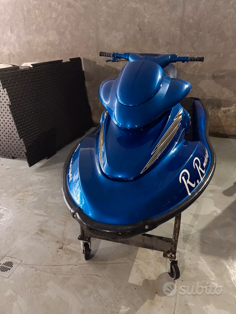 Moto, Import Auf Lager in der EU — Foto 1