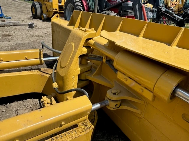 1999 Caterpillar D6M, 1 mth, Import Kanada — Foto 2 z 5
