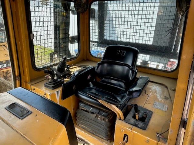 1999 Caterpillar D6M, 1 mth, Import Kanada — Foto 4 z 5