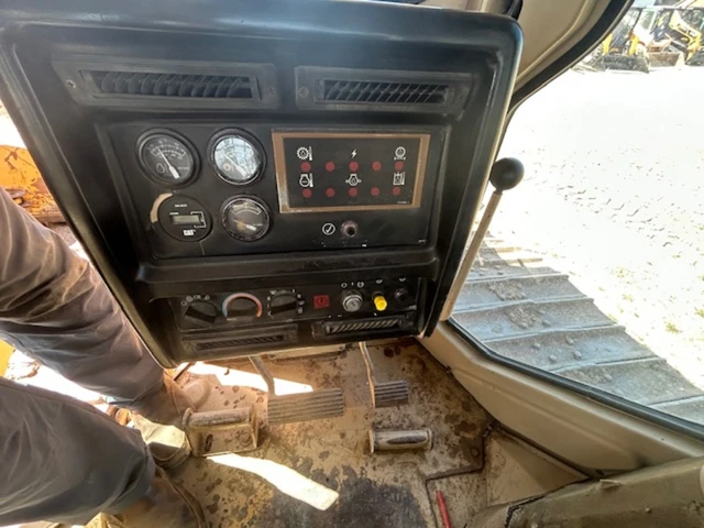 2003 Caterpillar D6M, 1 mth, Import Kanada — Foto 4 z 5