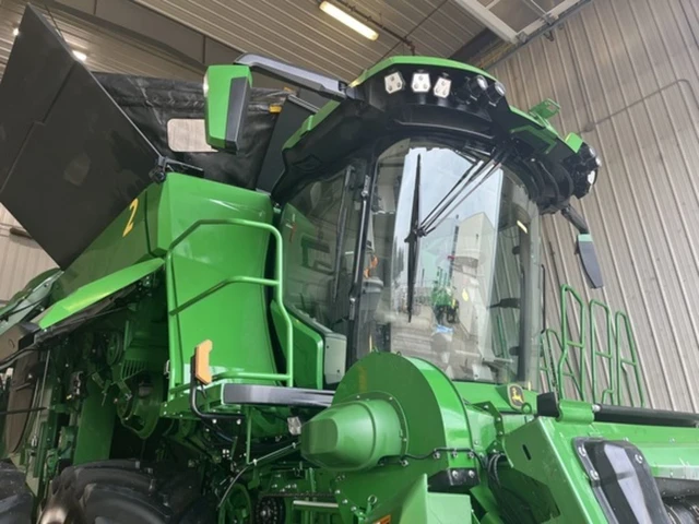 2023 John Deere X9, Import Kanada — Foto 1