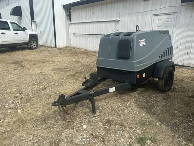 2011 Kubota DOOSAN, 1 mth, Import Kanada — Foto 1