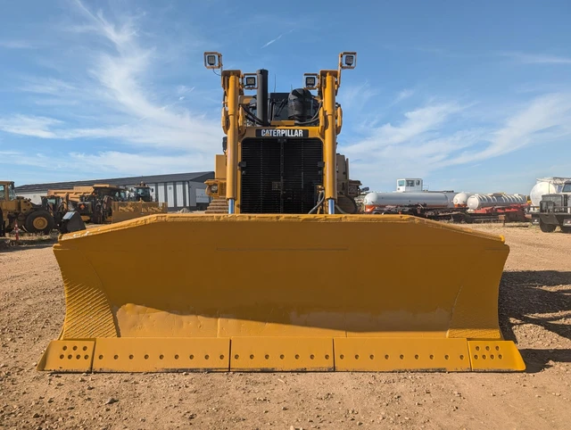 2010 Caterpillar D9T, 1 mth, Import Kanada — Foto 2 z 5