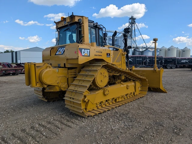 2013 Caterpillar D6T, 1 mth, Import Kanada — Foto 3 z 5