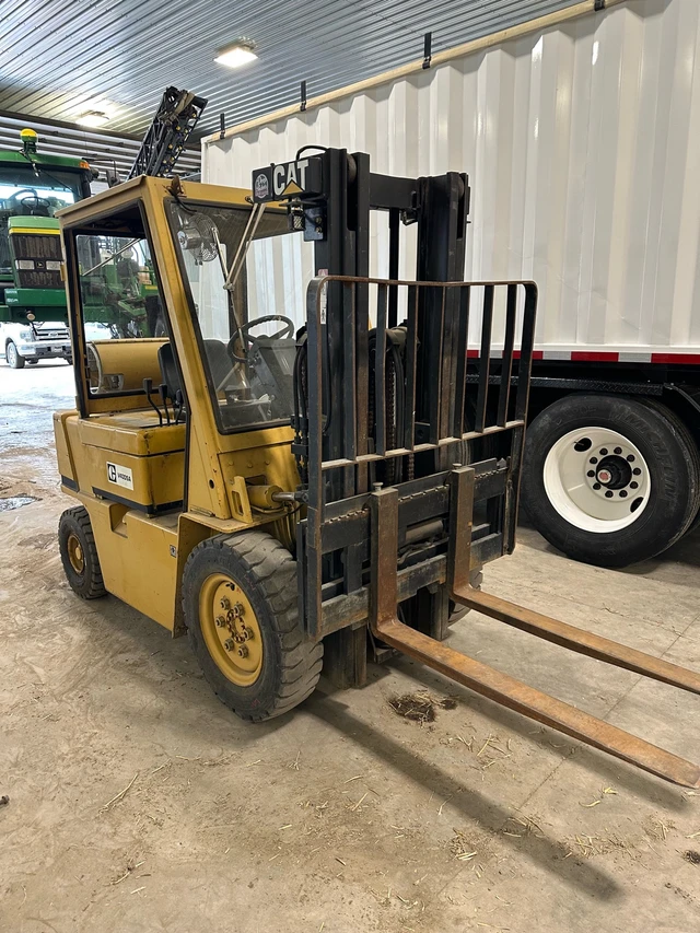 Caterpillar FORKLIFT, Import Kanada — Foto 2 z 3