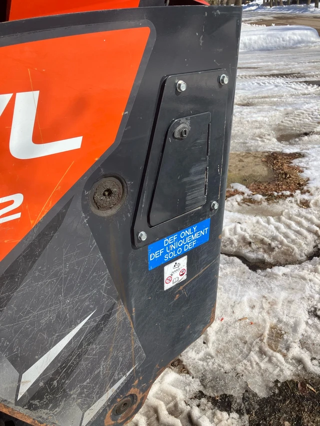 Kubota SVL, Import Kanada — Foto 5 z 5