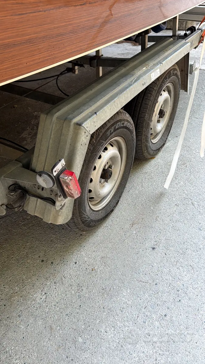 Carrello, Import Auf Lager in der EU — Foto 1