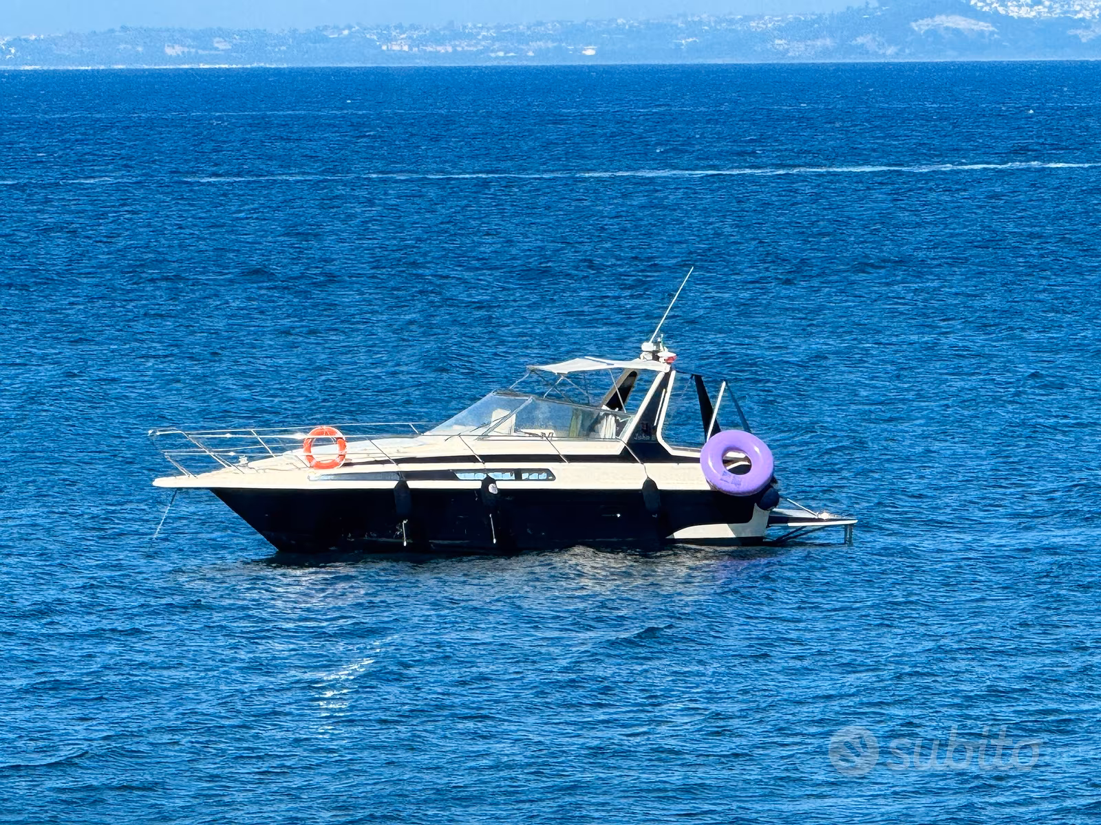 Nautica, Import Auf Lager in der EU — Foto 1