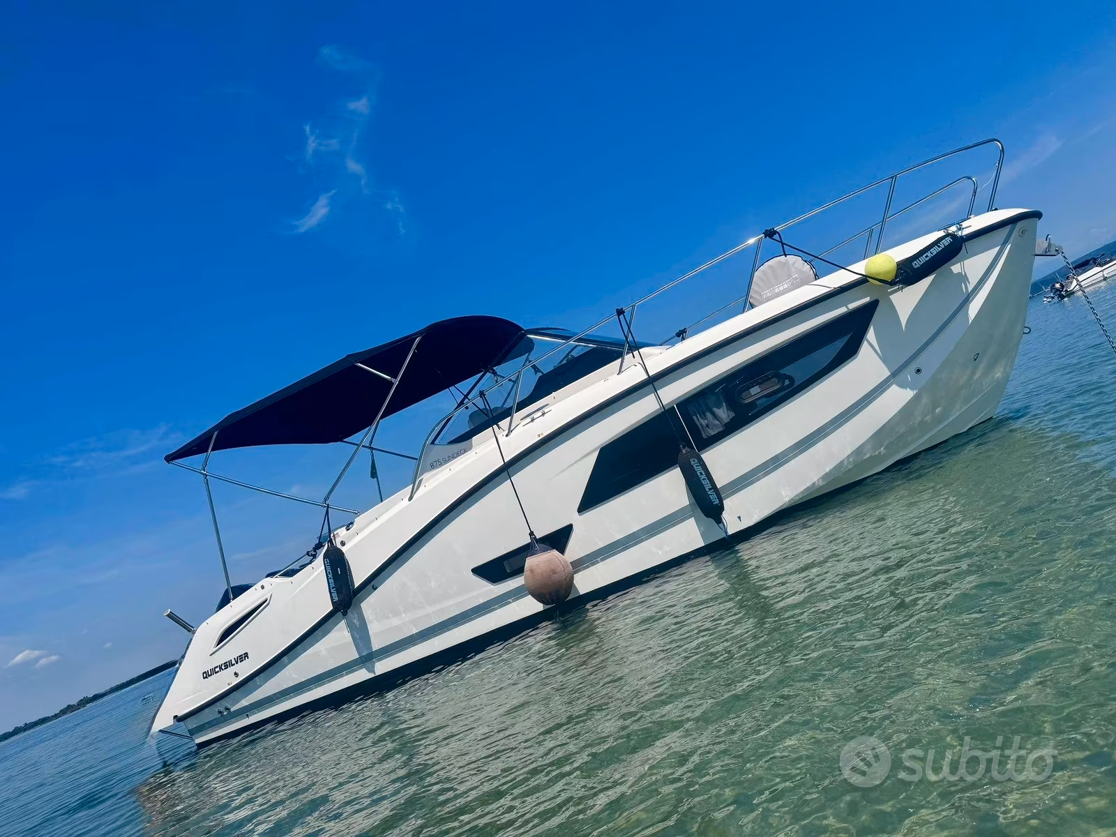 QuickSilver, Import Auf Lager in der EU — Foto 1