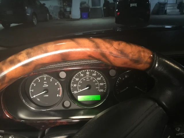 2004 Jaguar Xj8, grau, 96.829 km, Import Kanada — Foto 4 z 5