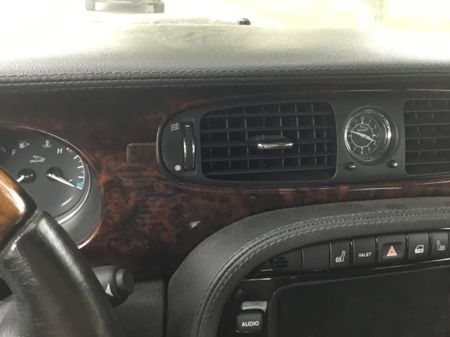 2004 Jaguar Xj8, grau, 96.829 km, Import Kanada — Foto 5 z 5
