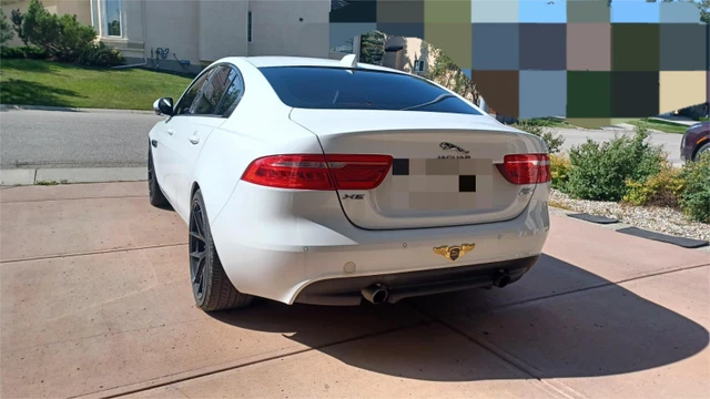 2017 Jaguar Xe, weiß, 101.537 km, Import Kanada — Foto 4 z 5