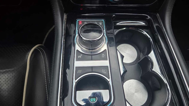 2014 Jaguar Xj, silber, 70.000 km, Import Kanada — Foto 5 z 5