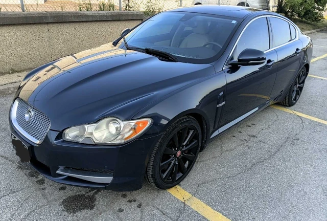 2011 Jaguar Xf, blau, 157.000 km, Import Kanada — Foto 2 z 5