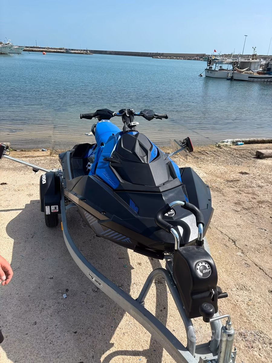 2022 Seadoo, Import Auf Lager in der EU — Foto 1