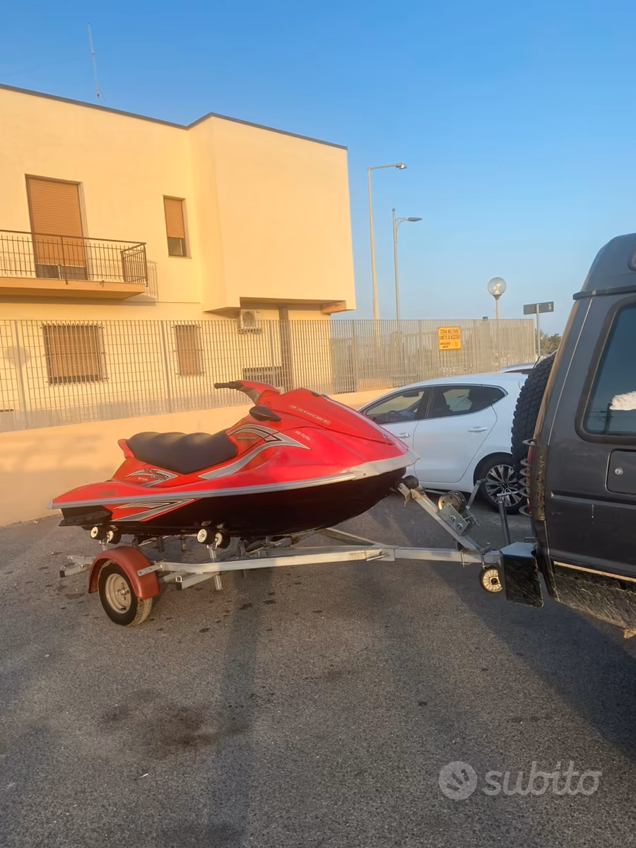 Moto, Import Auf Lager in der EU — Foto 1