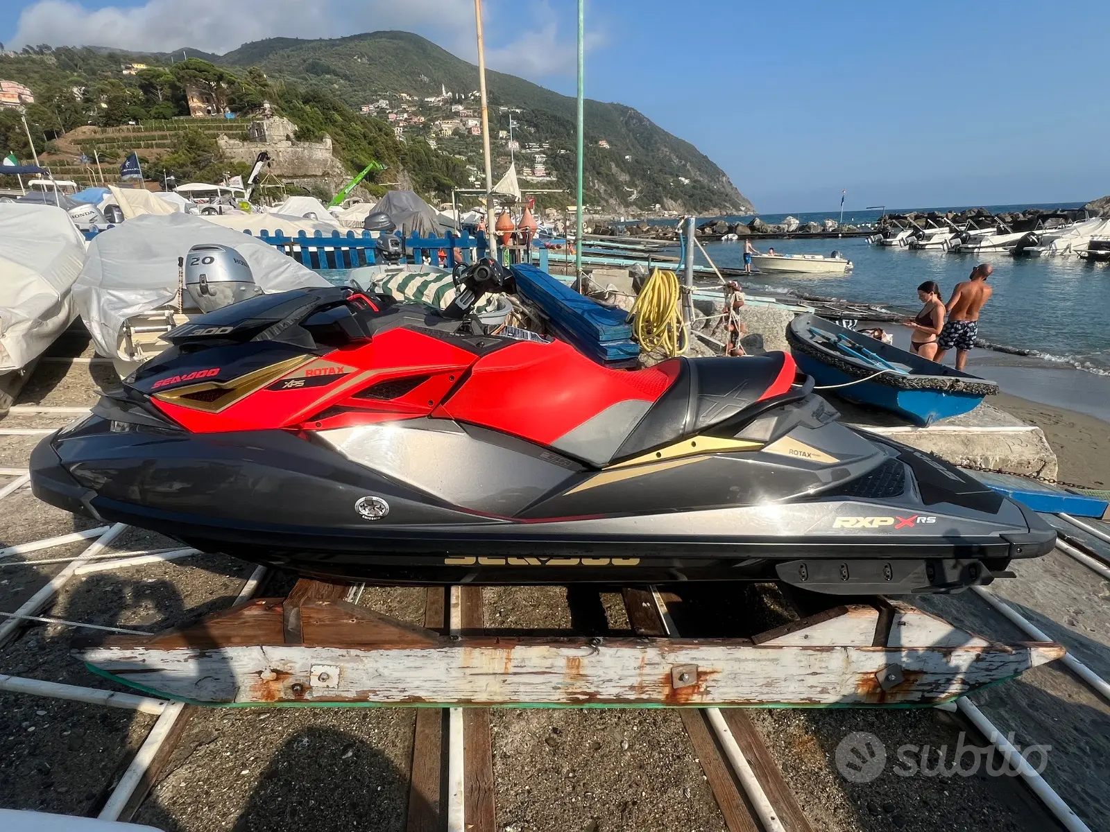 Moto, Import Auf Lager in der EU — Foto 1