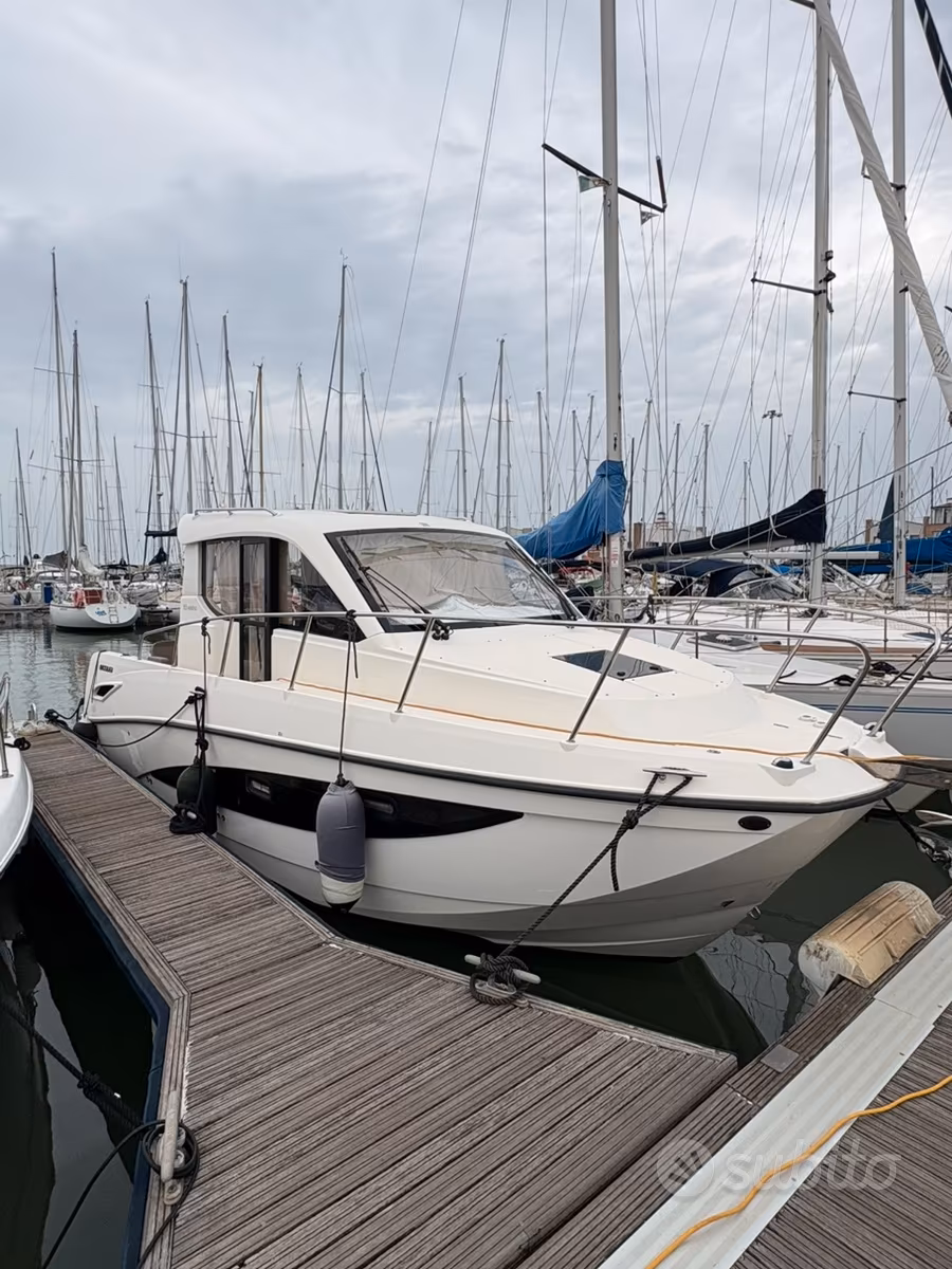 QUICKSILVER, Import Auf Lager in der EU — Foto 1